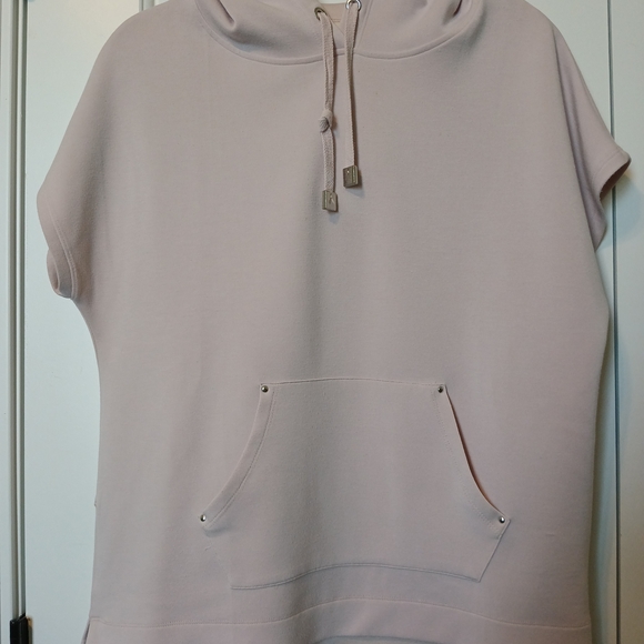 Elie Tahari Blush Pink Short Sleeve Hoodie - Picture 1 of 8